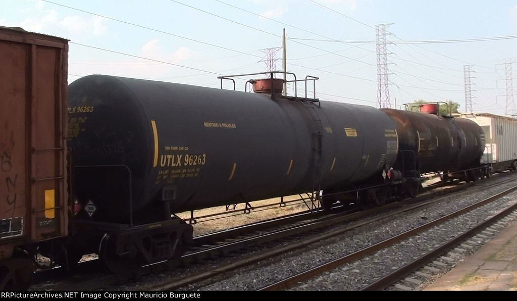 UTLX tank car