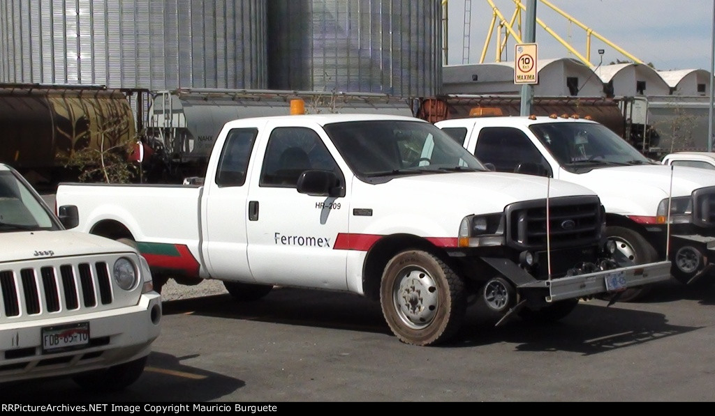 Hi Rails at Irapuato yard