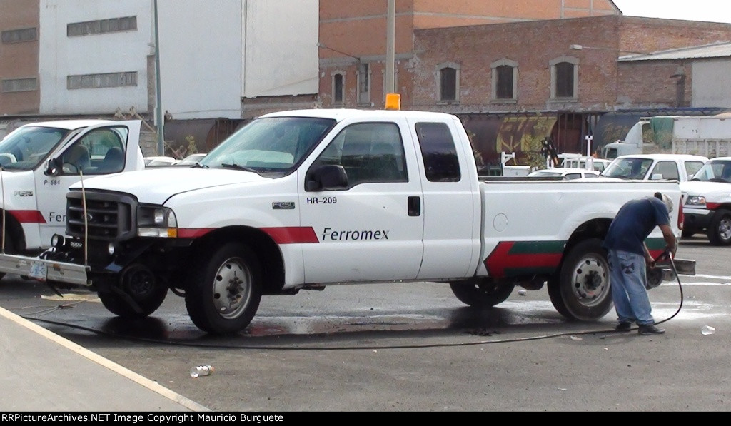 Ferromex HI rails in the yard