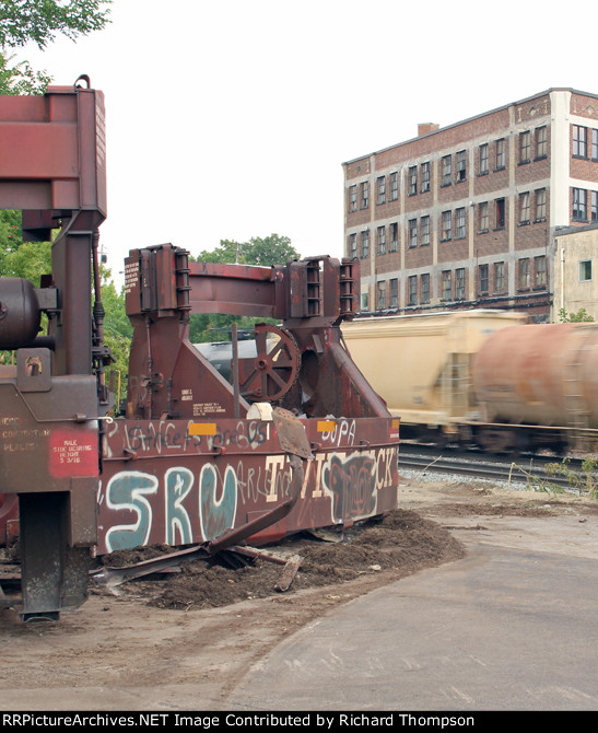 Q352 passing the wreckage