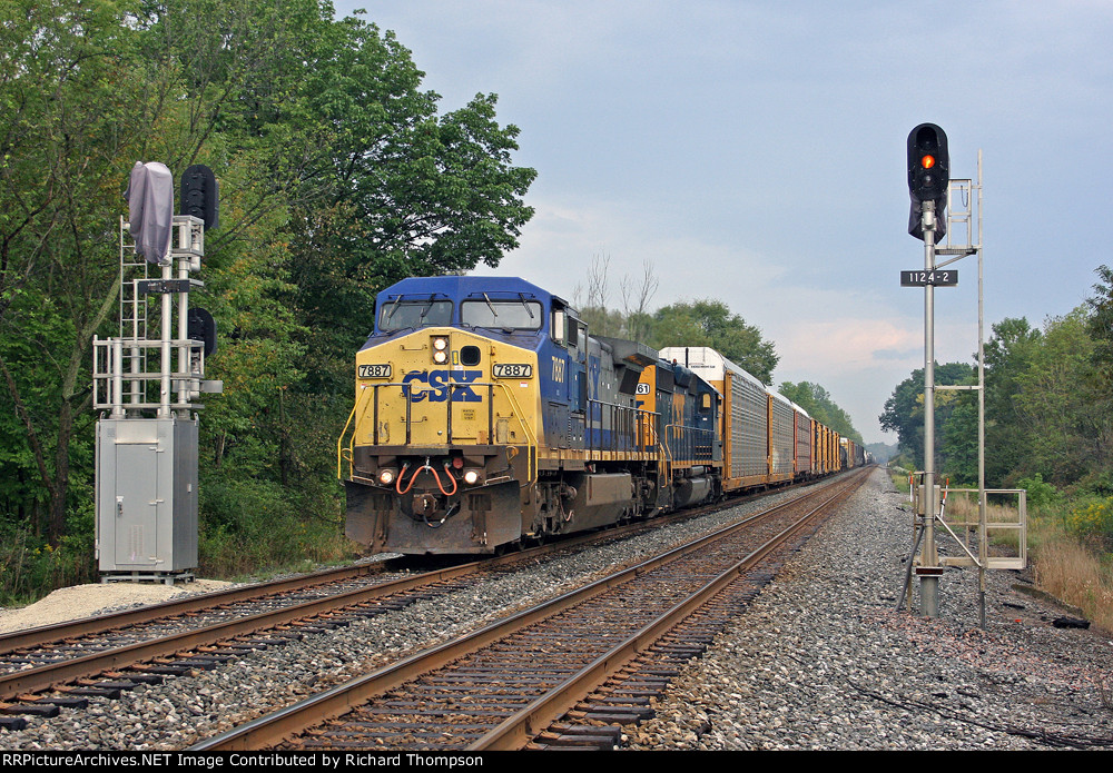 CSX 7887 on CSX Q359-11