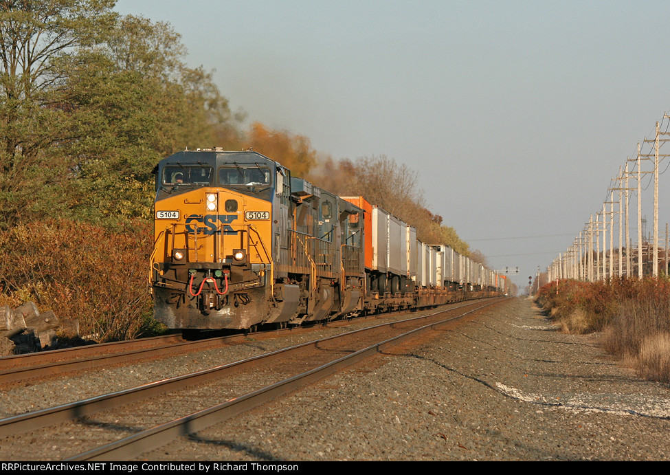 CSX 5104 on CSX Q009-31