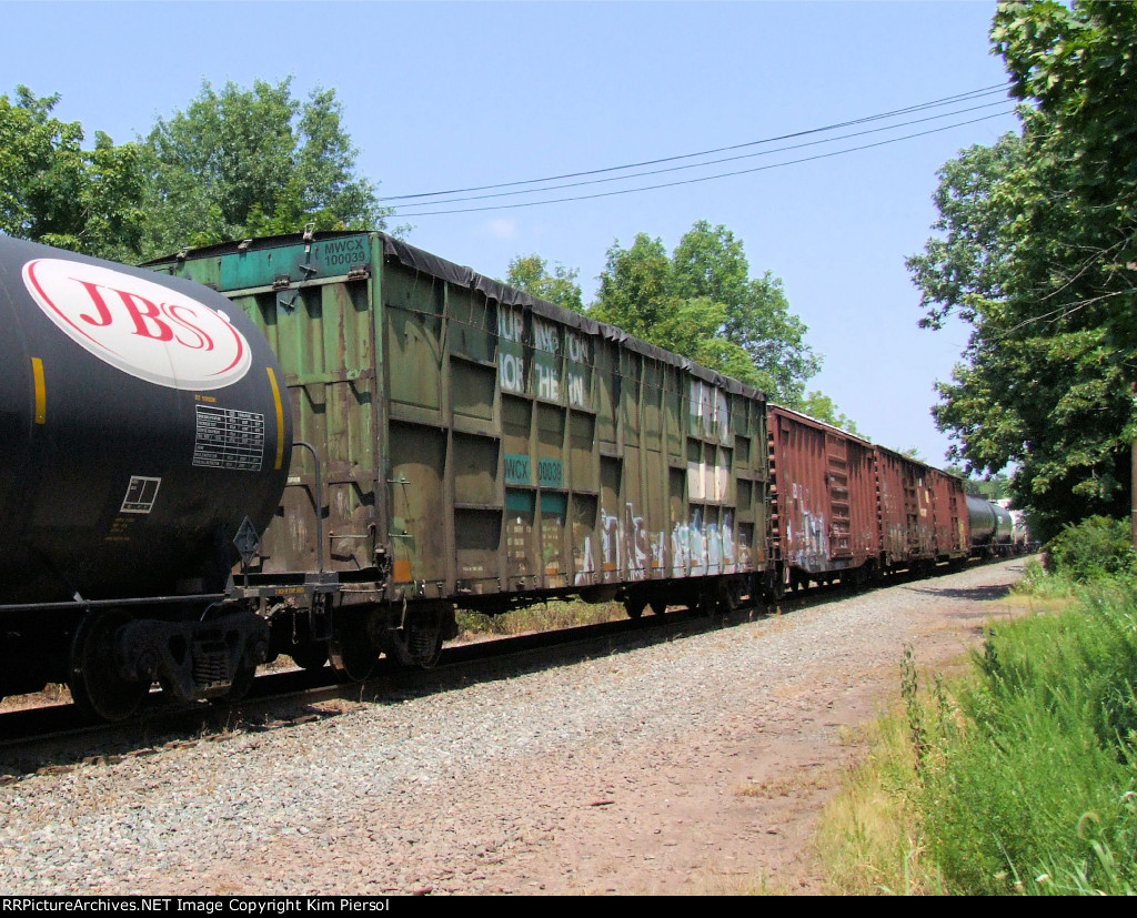 MWCX 100039 Gondola "Burlington Northern" on CSX Q418