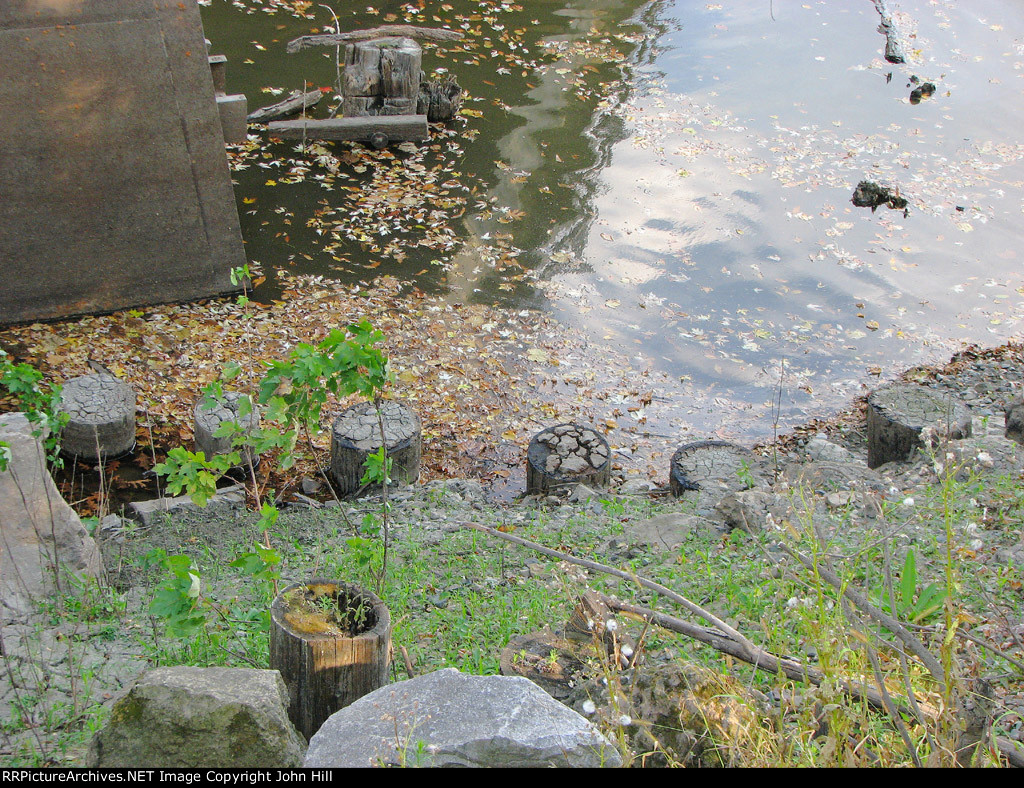 111009052 CP River Sub. Vermillion River Bridge near Blackbird West Siding Switch