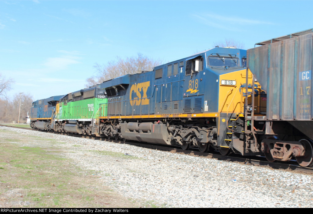 CSX 818