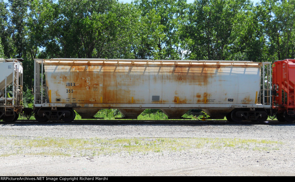 JBRX 352