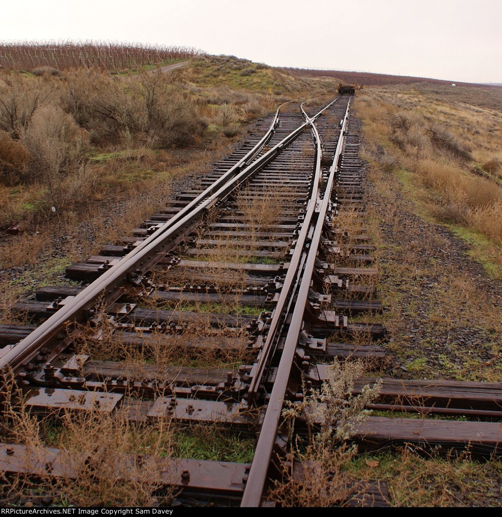 West or South switch Martindale siding.  Not sure how SP&S listed their directions.