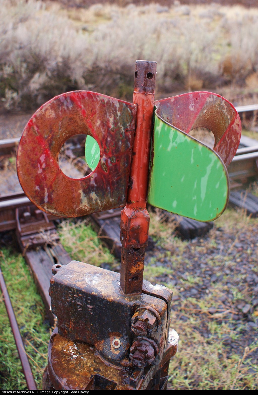 West or South switch Martindale siding.  Not sure how SP&S listed their directions.