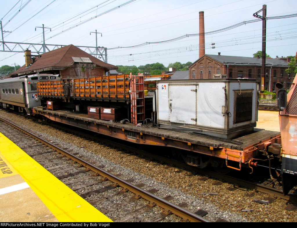 wire train flat 2004