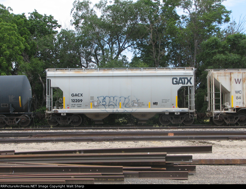 GACX 12209