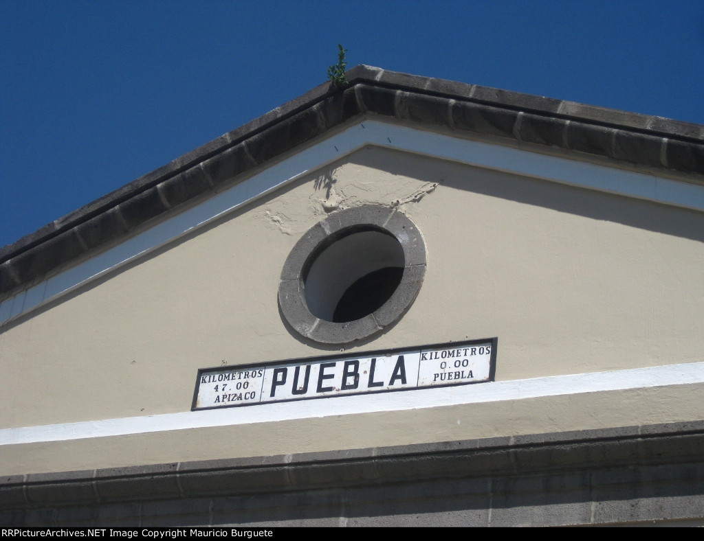 Puebla Station locatoin