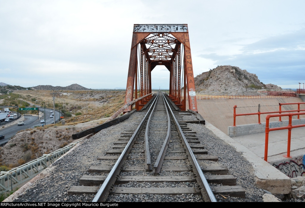 Hermosillo's Dam bridge