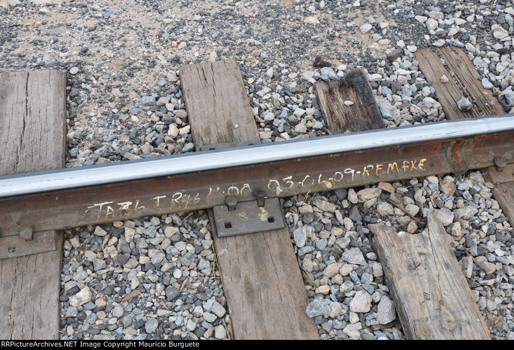 Tracks at Hermosillo's Dam