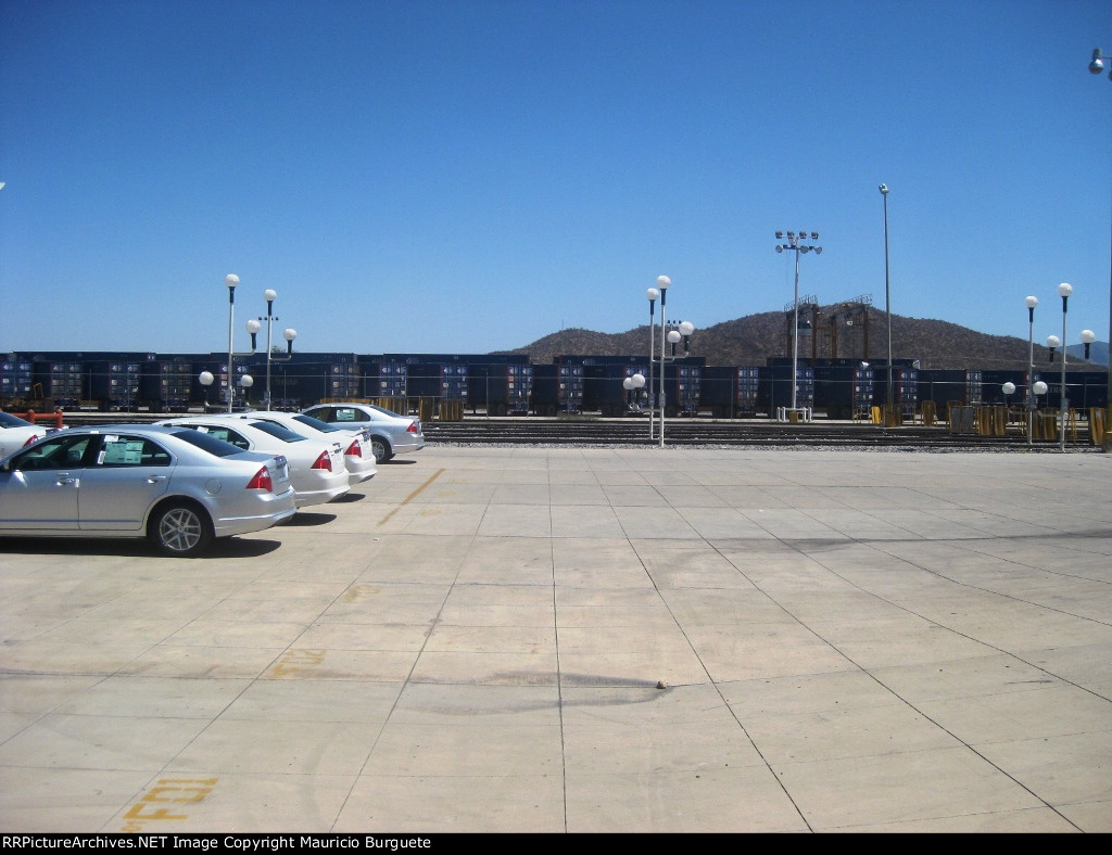 Empty yard, no autoracks.