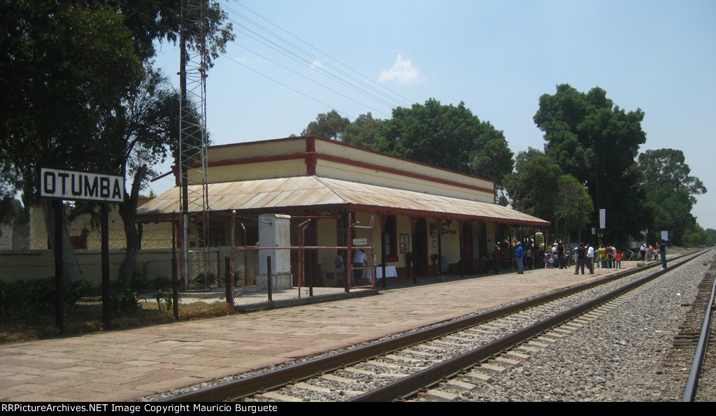 Otumba Station