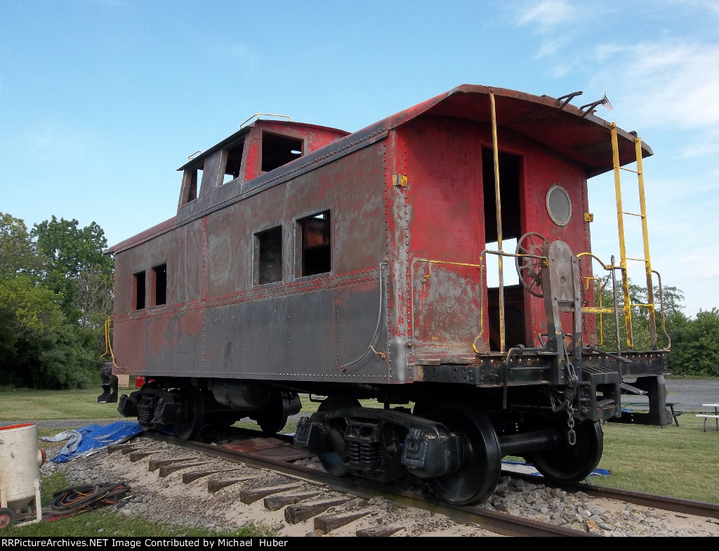 Ironton Railroad caboose #6