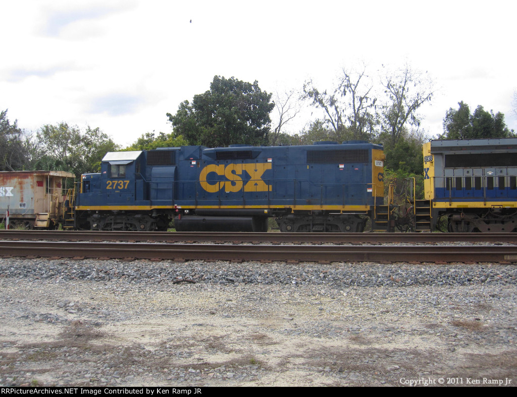 CSX 2737