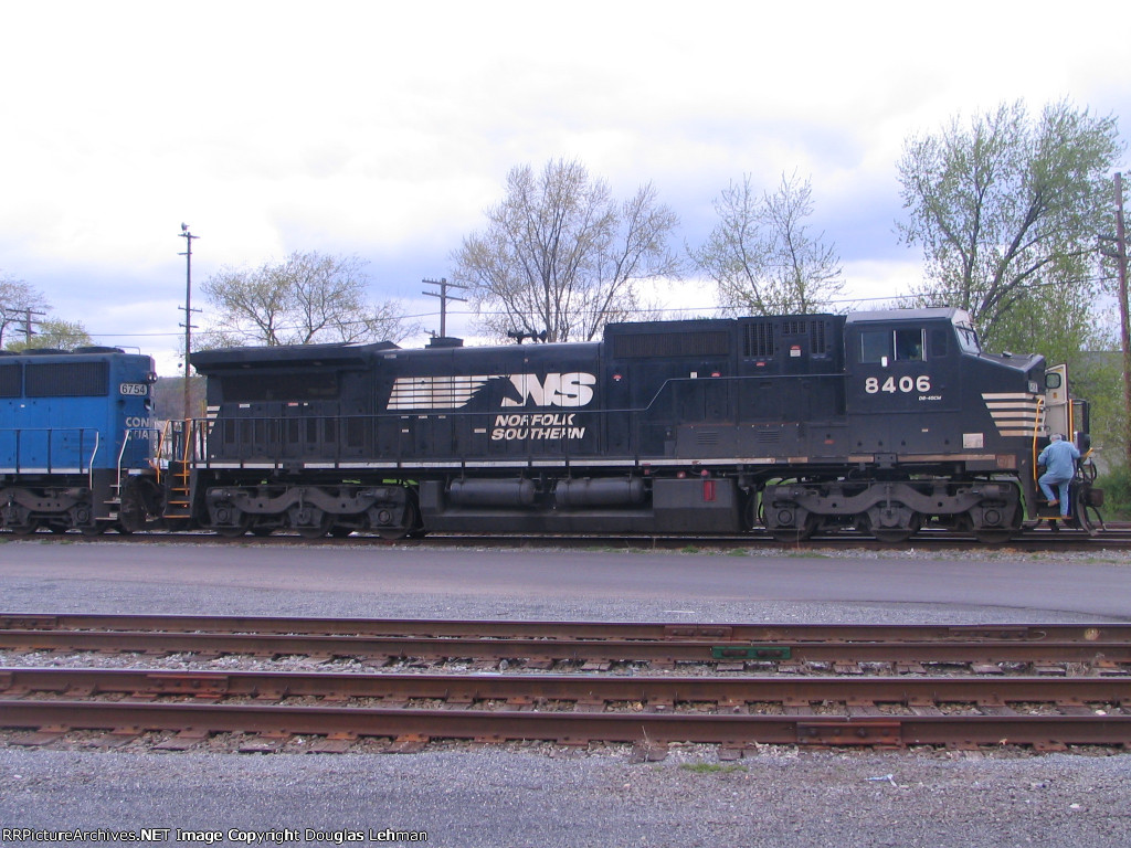 NS 8406 in the Newberry yard