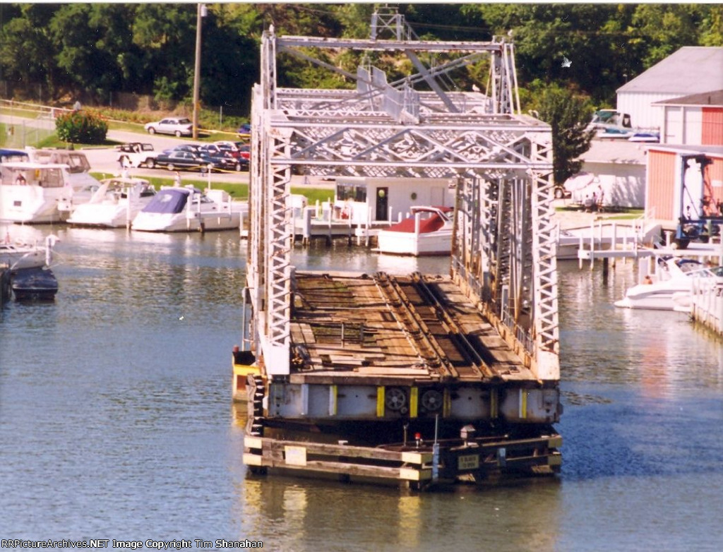 Amtrak active swing bridge