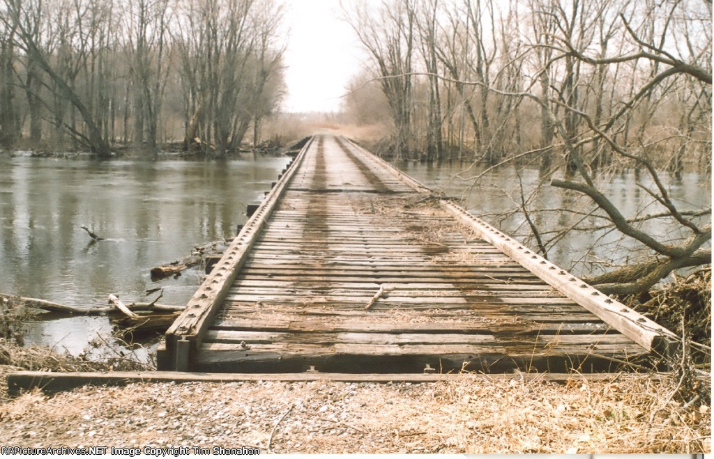 CKS bridge over the river 