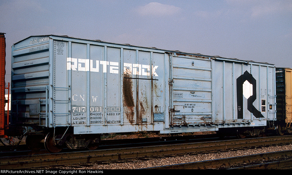 CNW 717061