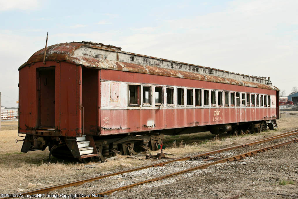 former L&N MofW passenger car 