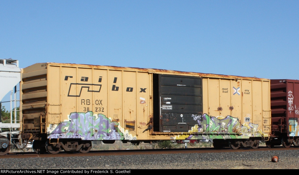 RBOX 38232