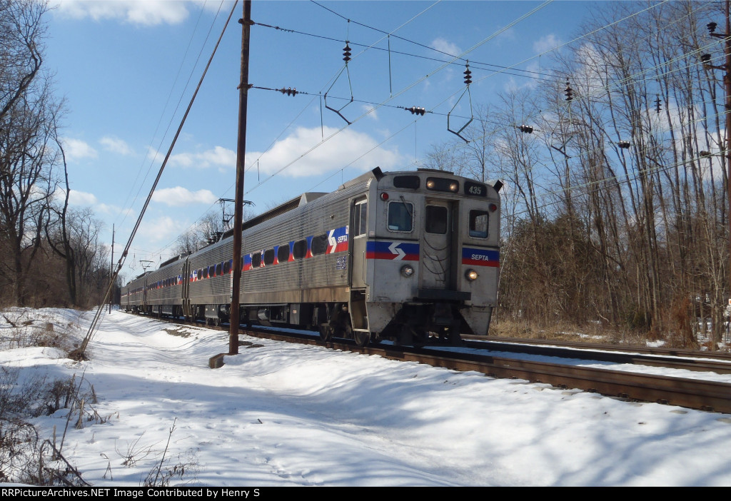  Eastbound SEPTA train