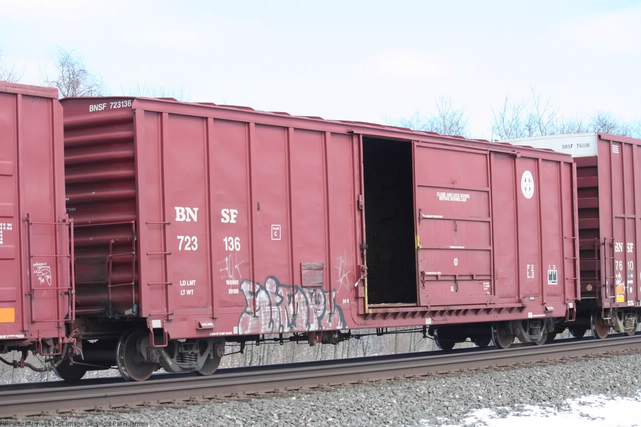 BNSF 723136