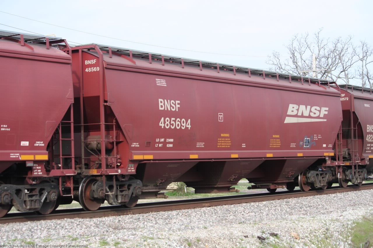 BNSF 485694