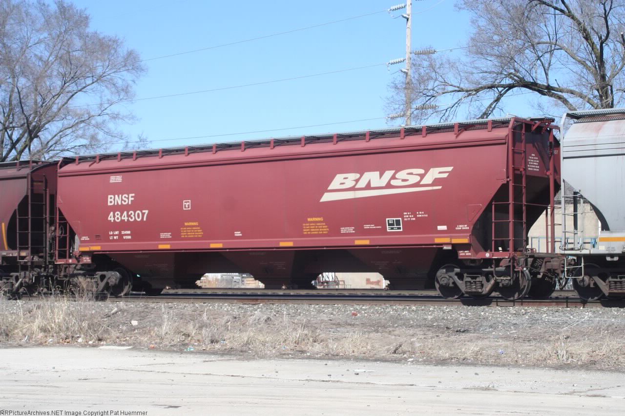 BNSF 484307