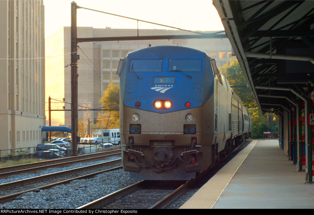 Amtrak P42 85