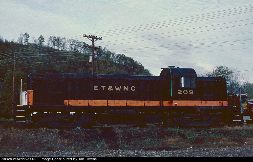 ET&WNC 209 in the scrap yard