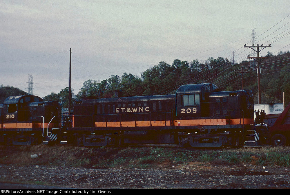 ET&WNC 209 in the scrap yard