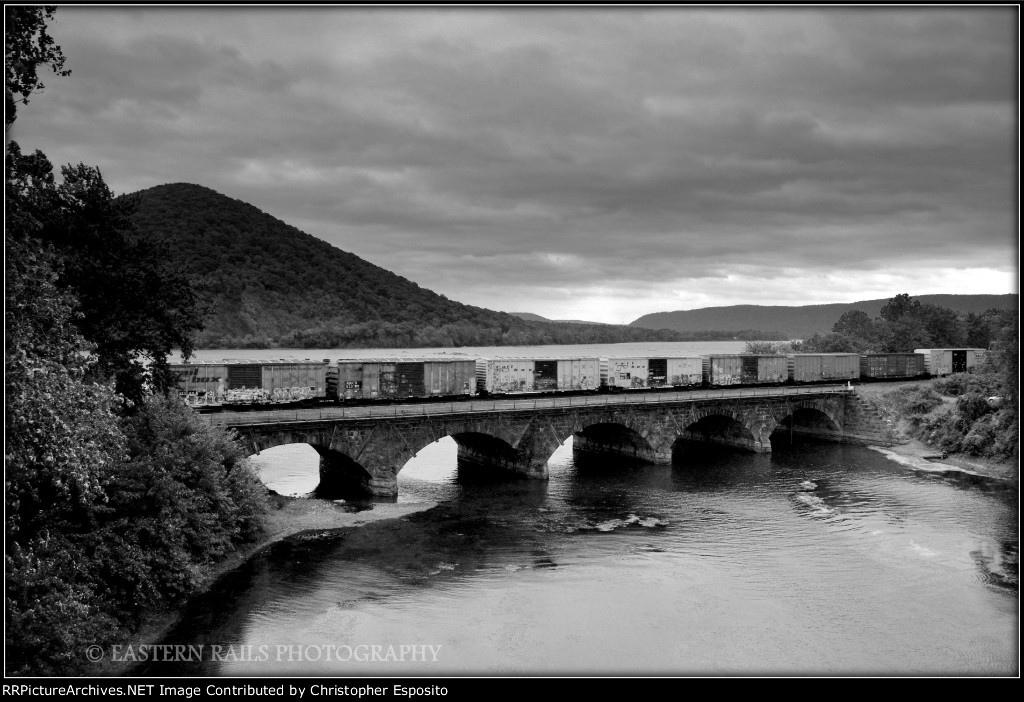 Boxcars of 12G crossing Sherman's Creek