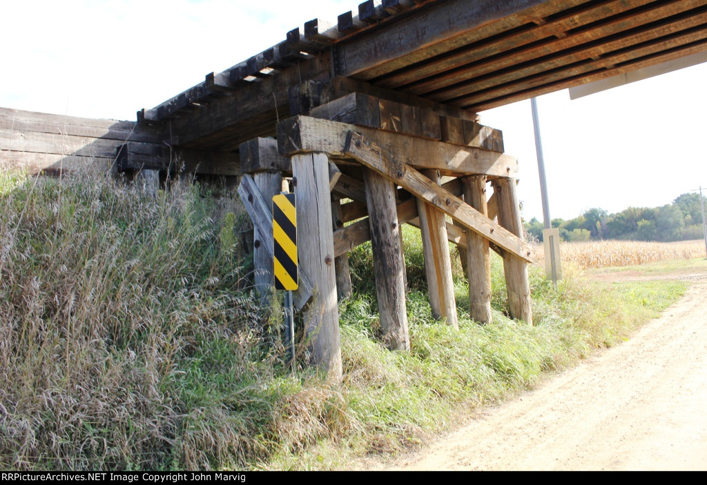 Ex MILW 275th St Bridge