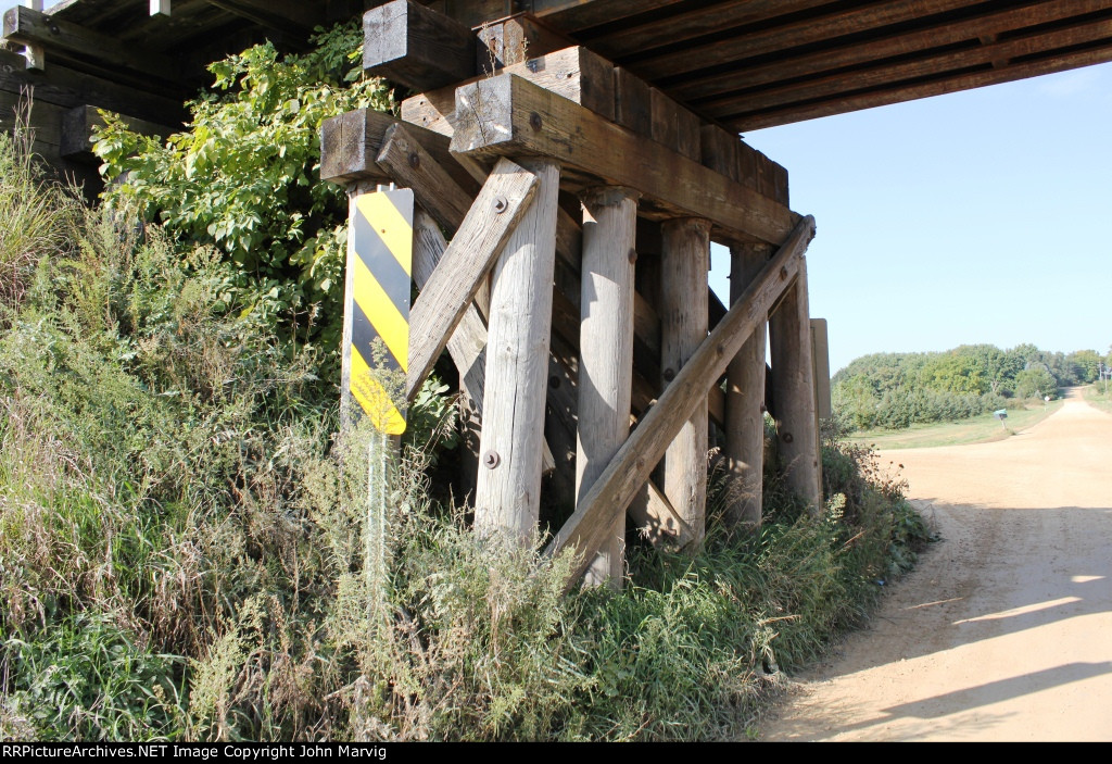 Ex MILW 275th St Bridge