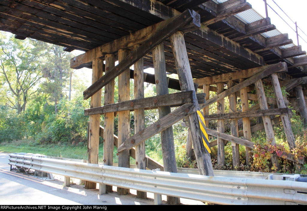 Ex MILW Bridge over 280th St