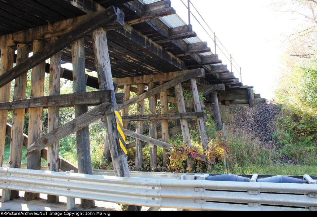 Ex MILW Bridge over 280th St