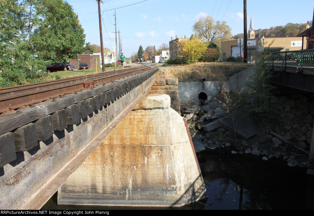 Ex M&STL Bridge #32