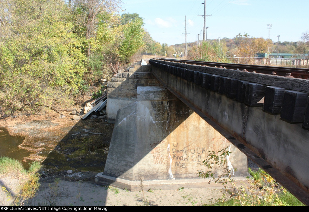 Ex M&STL Bridge #33
