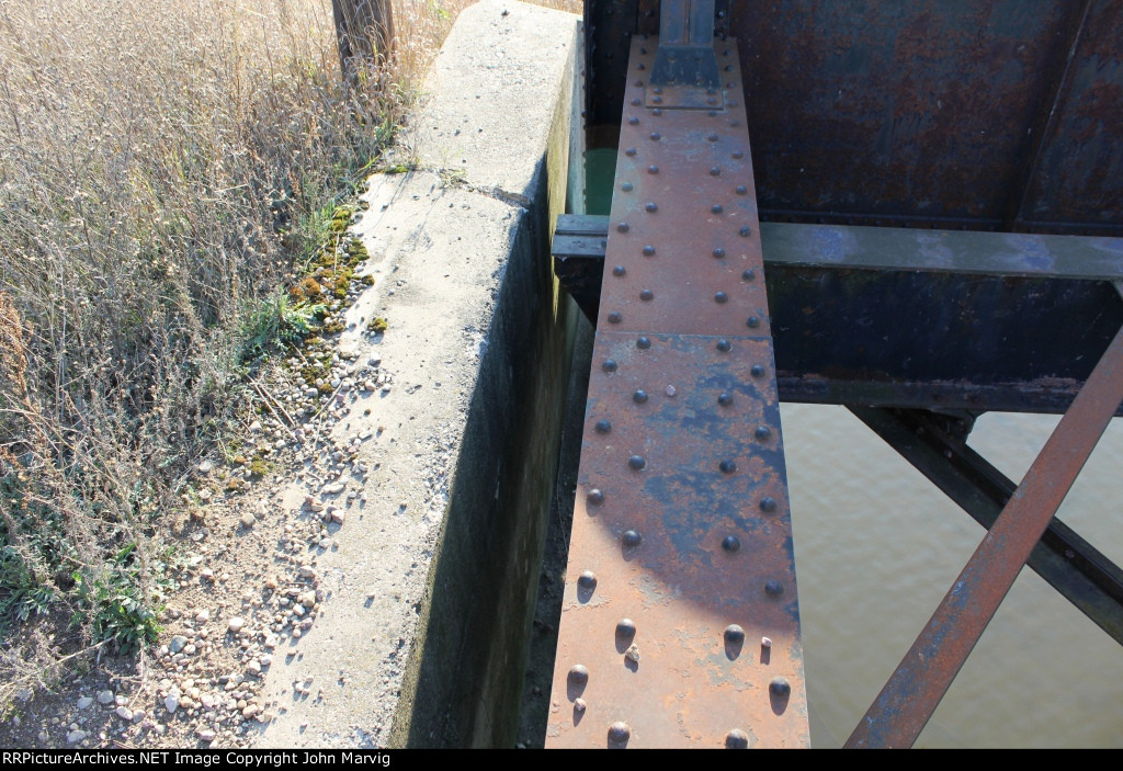 TC&W Ex MILW over Watson Sag