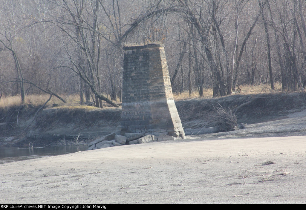 Former CNW Bridge at St. Peter