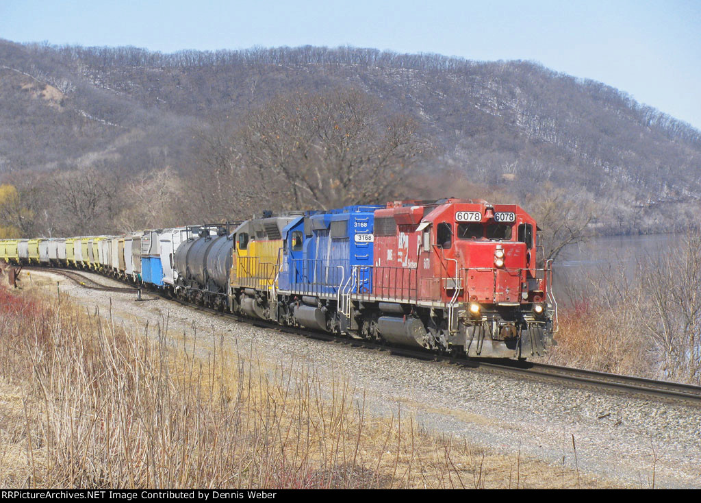 DM&E 6078,  CP's  River  Sub.