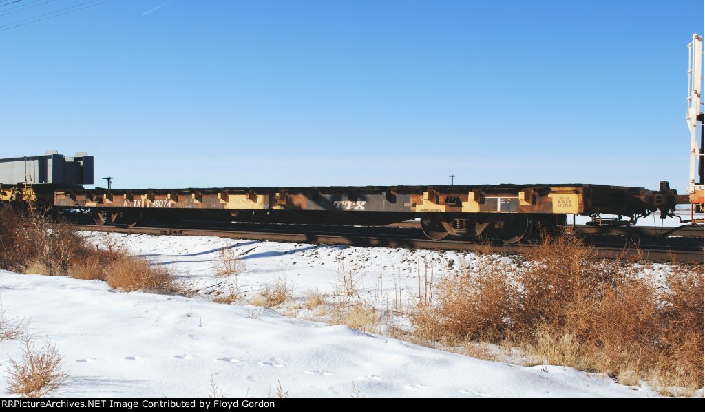 MTTX 98074 used as spacer car for long loads to Langley Gulch Power Plant