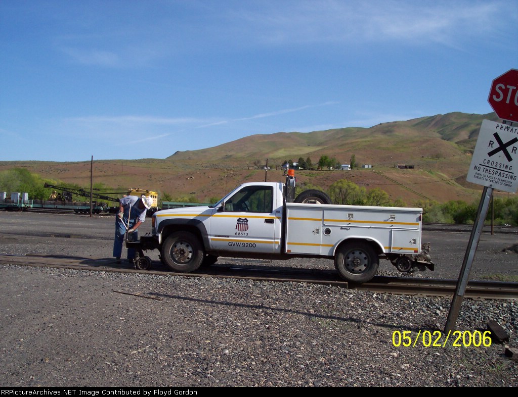 MOW Truck 68573 Rail to Road