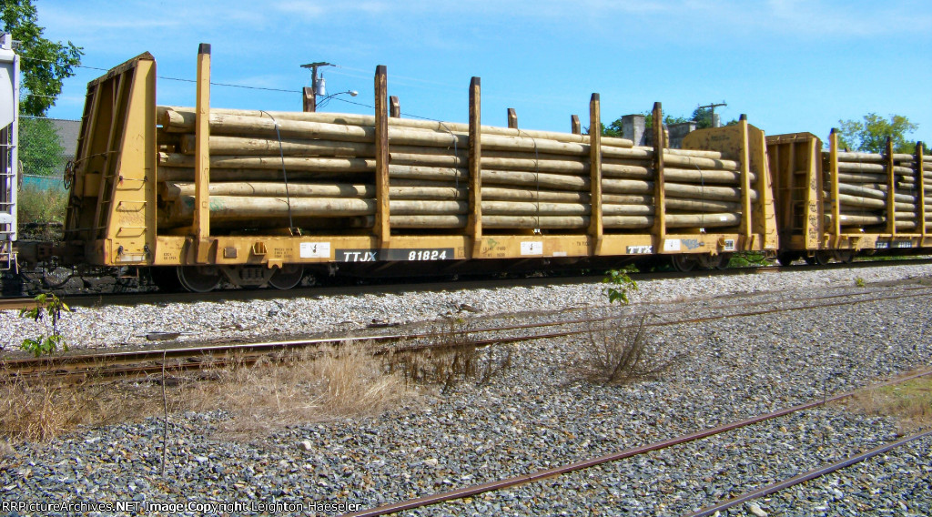 TTJX 81824 with utility pole load