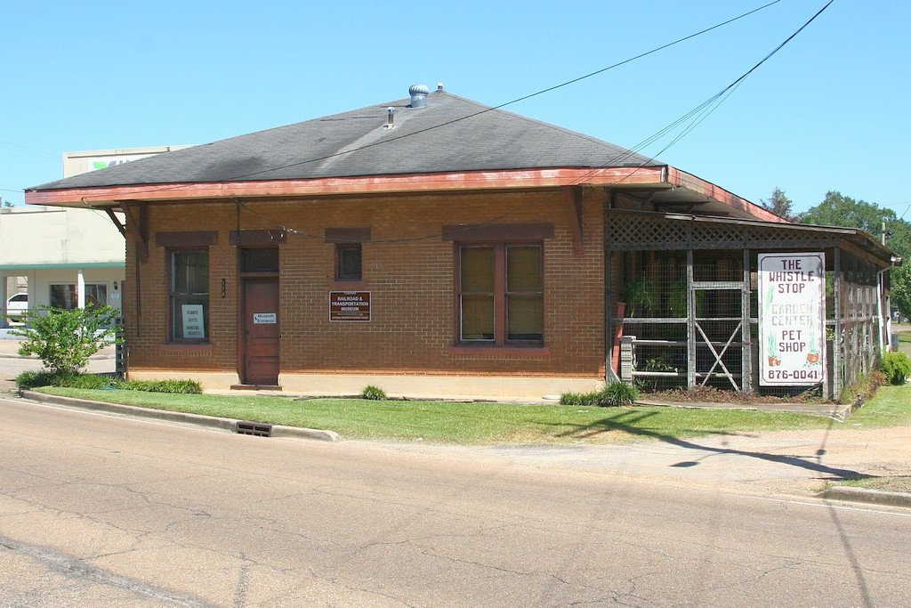 1906 New Orleans & Great Northern (GM&O) depot