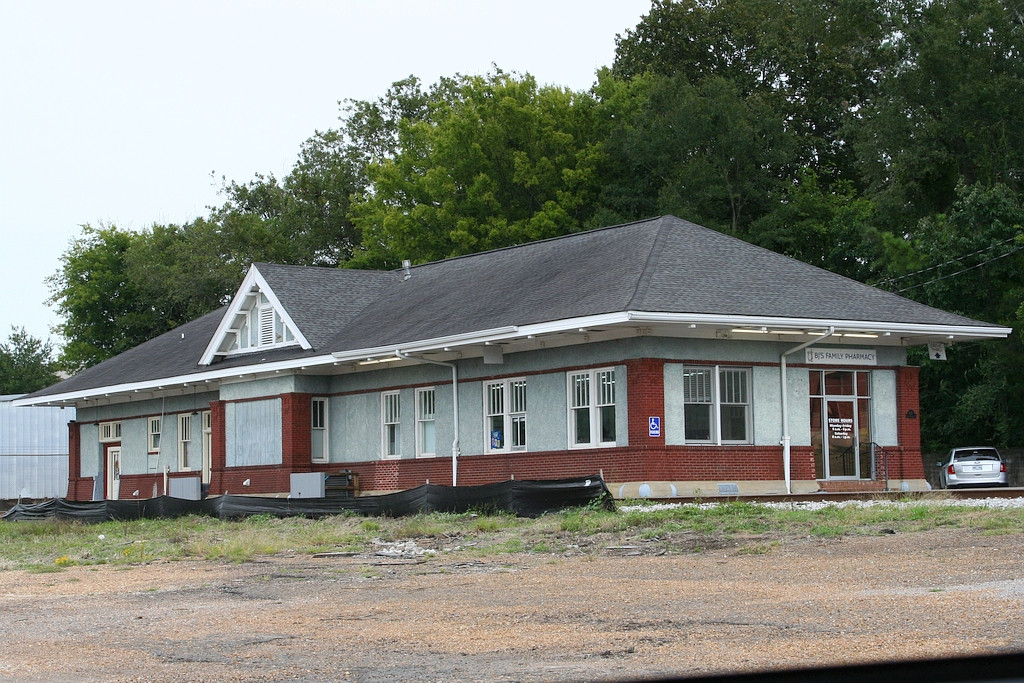 IC (GM&O) passenger depot
