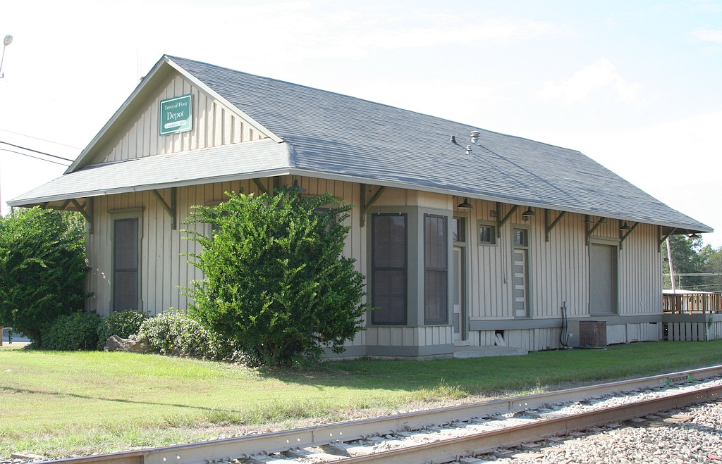 1883 Y&MC depot